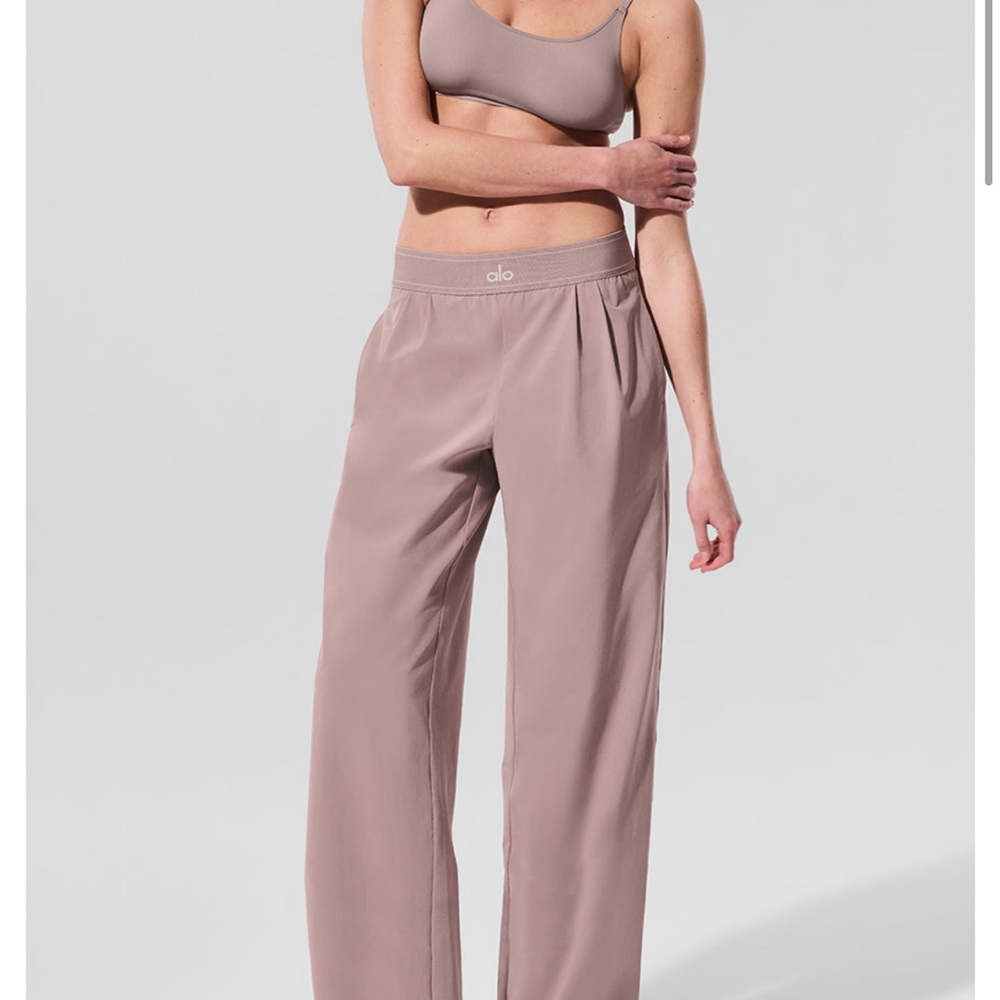 ALO Yoga Suit Up Trouser (Regular) Taupe